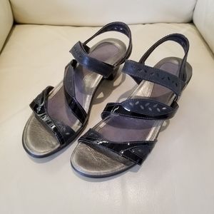 Naot Leather Sandals Size 37